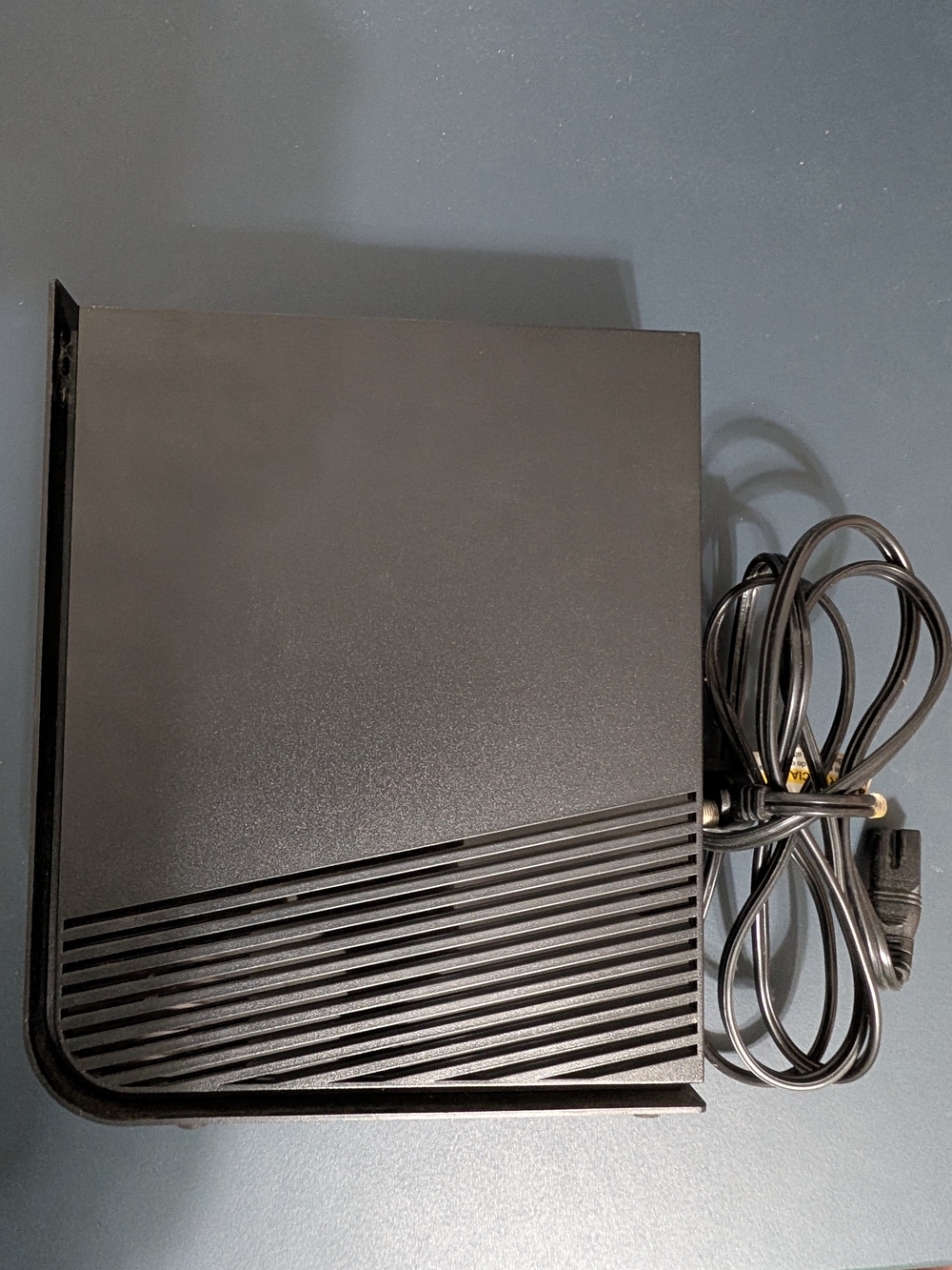 SURFboard SBG7580-AC Cable Modem Router - Picture 4 of 7